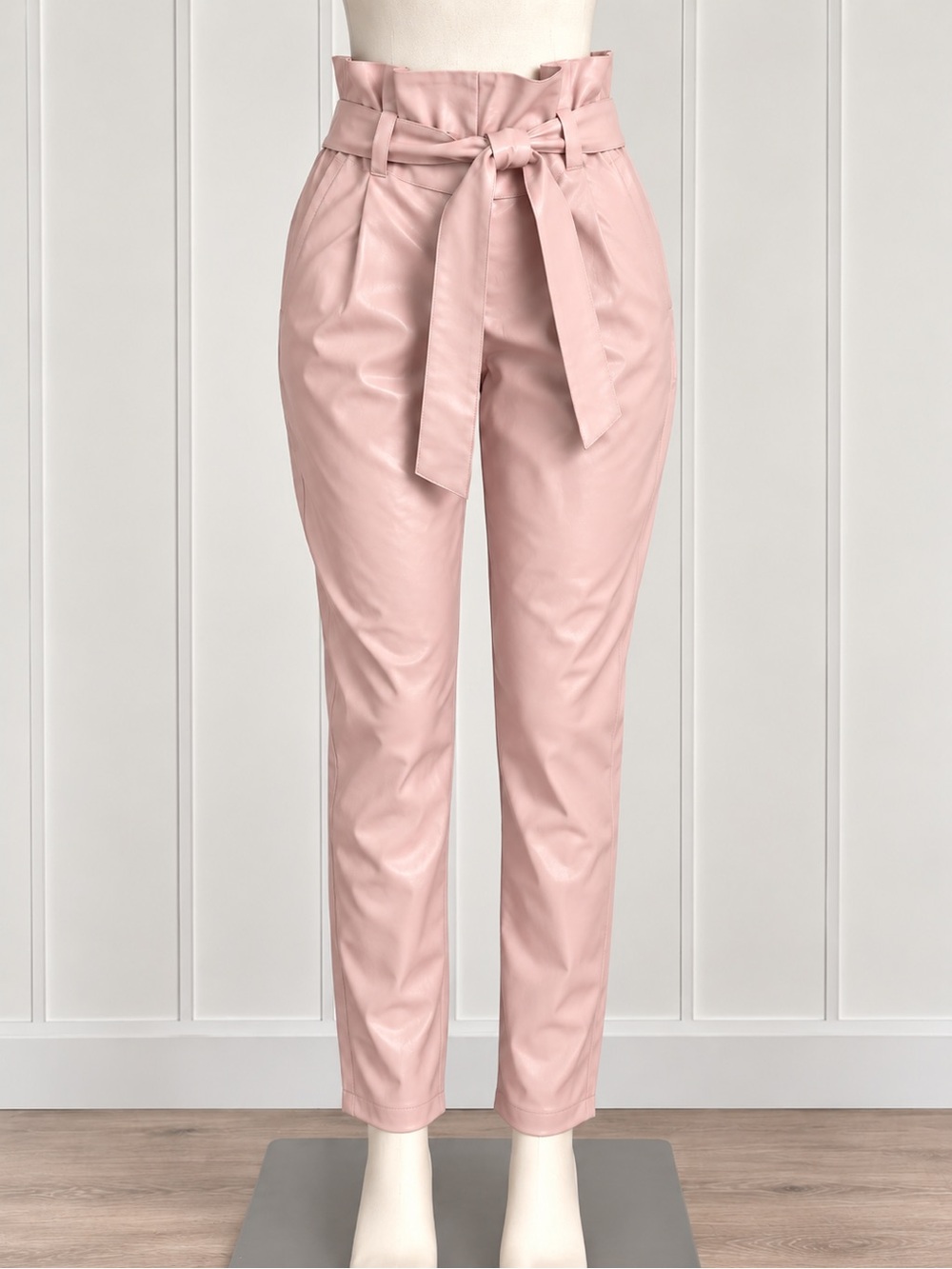 Dolce Cabo Blush Pink Paperbag Tie-Waist Ankle Pants